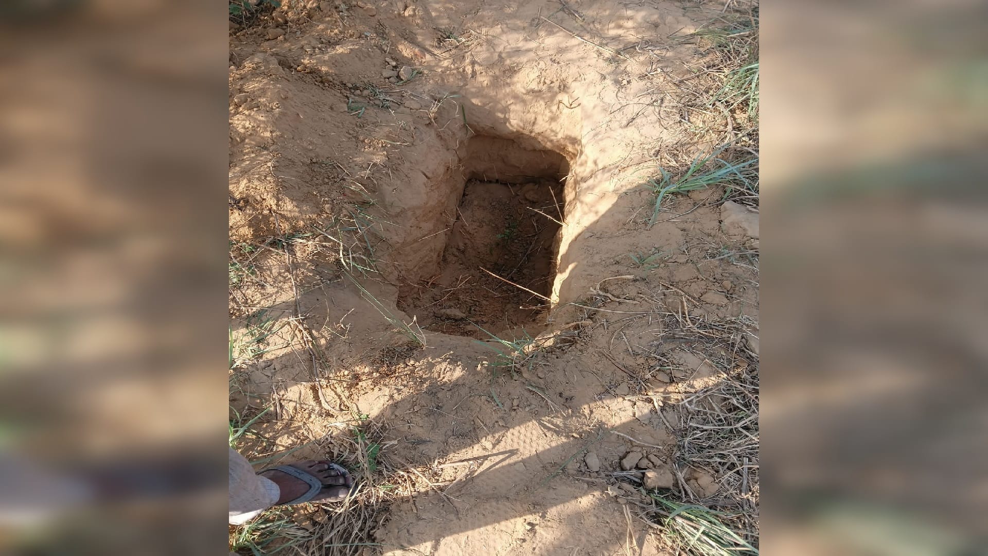 Husband threw his wife from roof and then buried her in field in Mathura