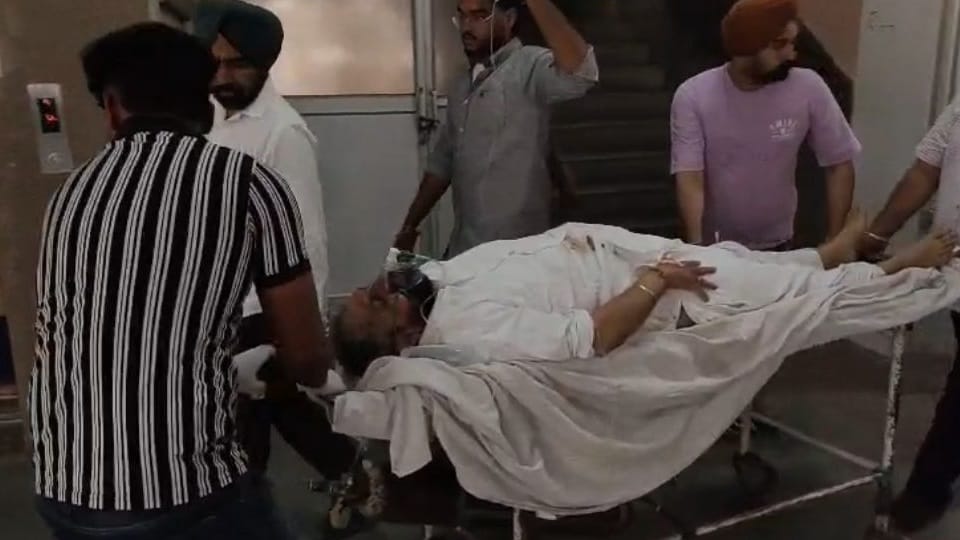 Firing on AAP Sarpanch in Faridkot