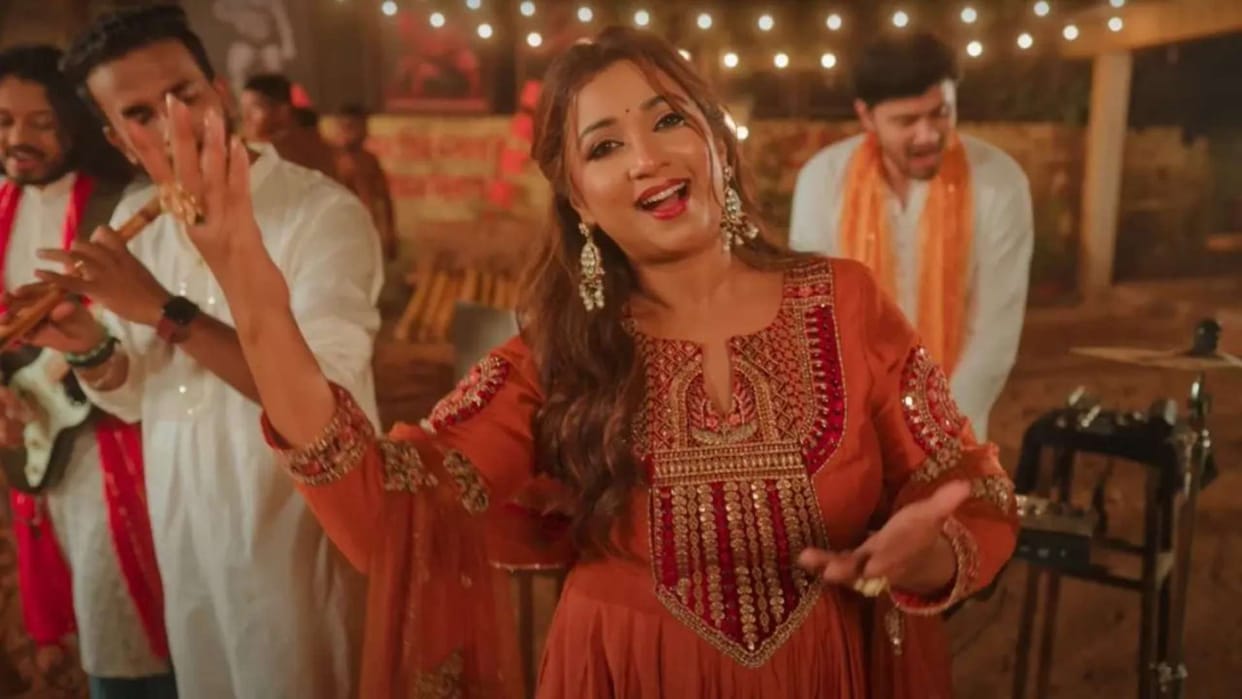 Shreya Ghoshal new Devotion song jai hanuman release she acted in it