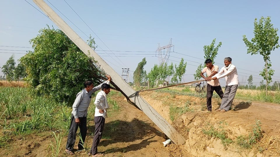 UP: Why 150 villages of Baghpat went dark, lakhs of people got neither electricity nor water, read the news