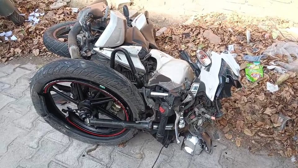 Meerut: Three youths were crushed by a vehicle on the highway, the youth died, the collision was so severe