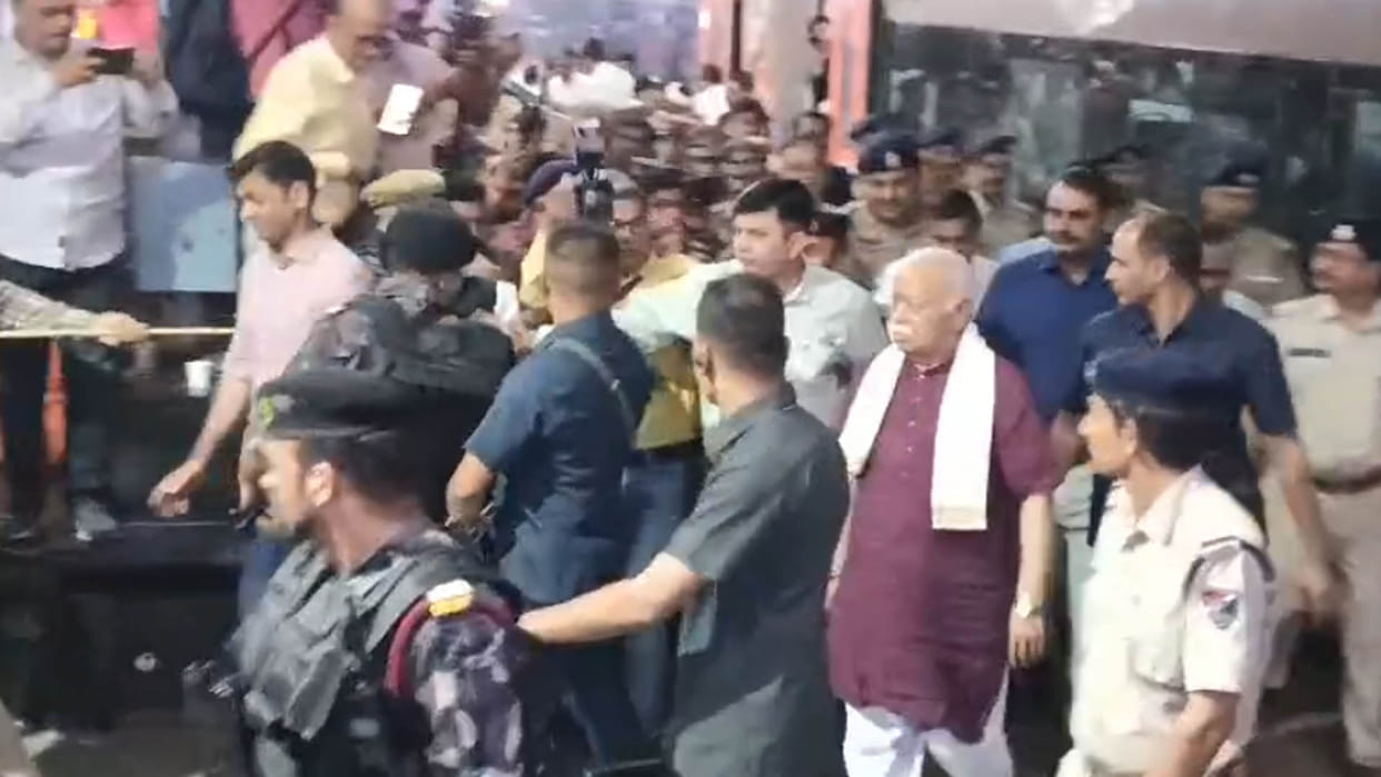 Mohan Bhagwat reached Kanpur, left for RSS office from Central Station amid tight security