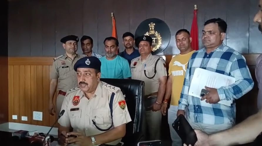 Gang of luxury car thieves busted in Panipat, mastermind turned out to be a Delhi Police constable