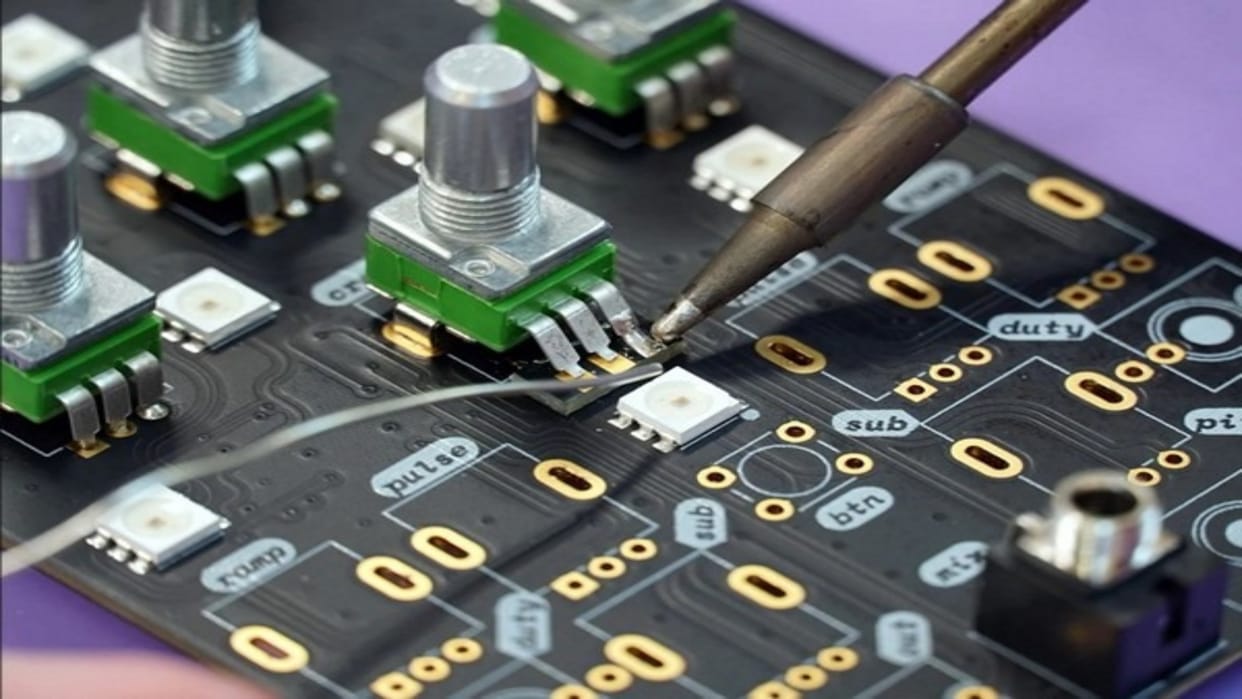 UBS Report: Semiconductor industry revenue to reach usd108 billion by 2030, auto parts production also to rise