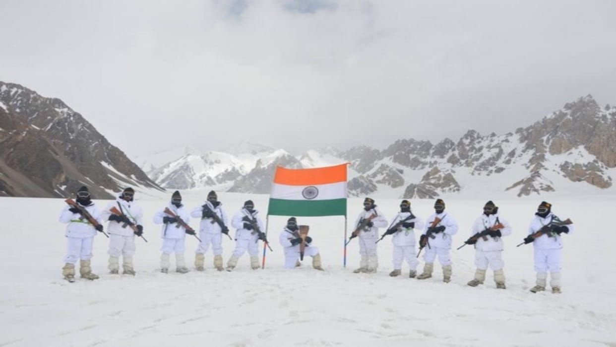Siachen Day: Indian Army honours bravehearts of world's highest battlefield News In Hindi
