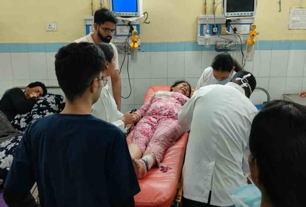 Tehri Car Accident Five People died injured Anita told about her son and crying Emotional Story