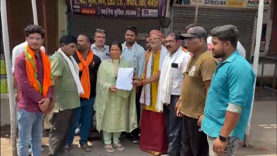 Turtle incident in Ratanpur causes uproar questions raised on role of forest department demand for strict acti