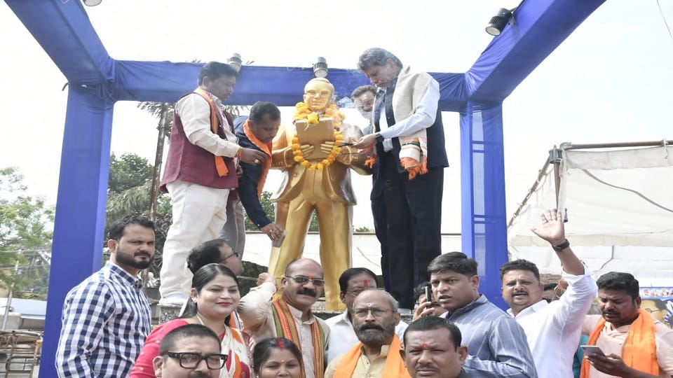 BJP remembered Baba Saheb Ambedkar BJP city board celebrated Baba Saheb birth anniversary in Jagdalpur
