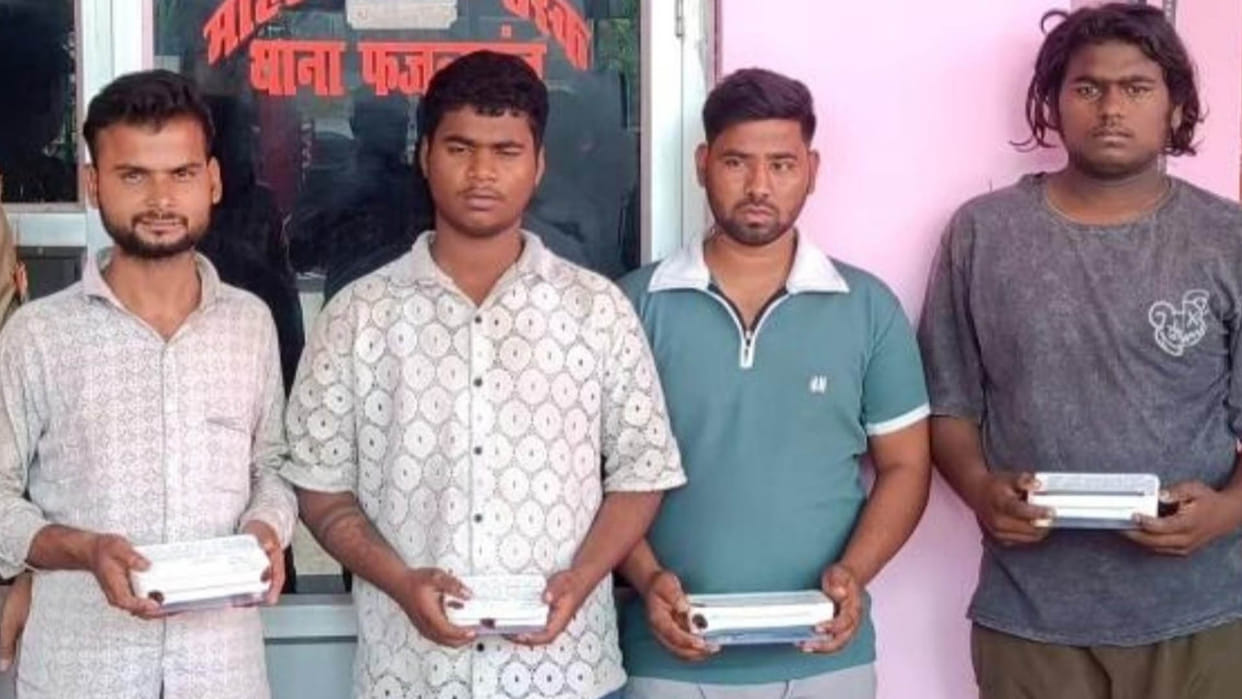 Four members of gang that stole passengers' belongings from railway station and bus stand arrested