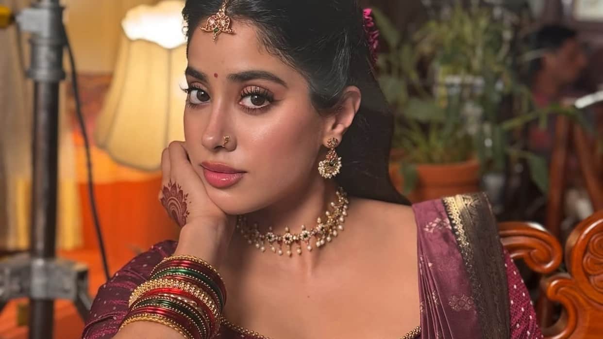 Janhvi Kapoor Wishes Fans Happy Vishu and Happy Puthandu to Malayali and Tamil fans Khushi Reacts