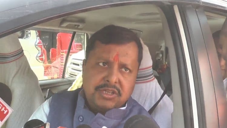 Bihar: जेपी गंगा पथ पुल में दरार की सूचना पर मंत्री नितिन नवीन ने दिए जांच के आदेश, मंगलवार को करेंगे निरीक्षण