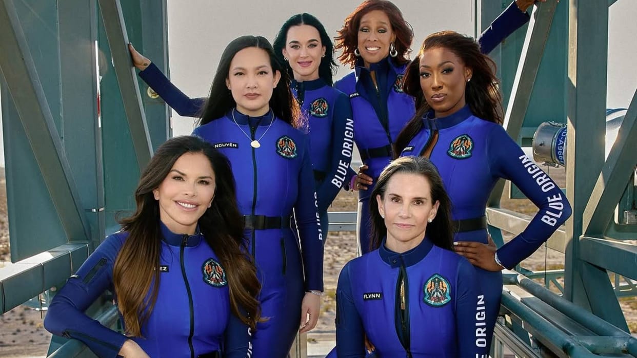 Blue Origin launches all female celebrity crew for space with Katy Perry Gayle King Lauren Sanchez