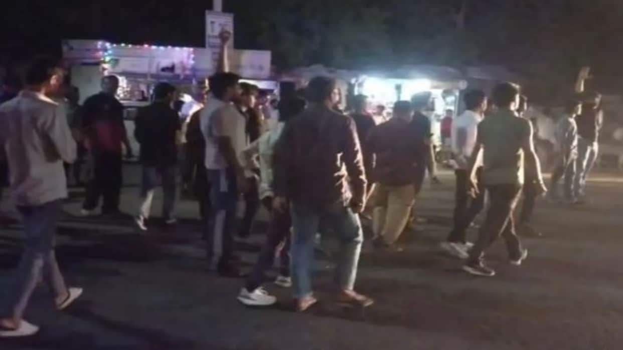 Banswara News: Cow protectors stopped trucks loaded with cattle fearing smuggling, MP made serious allegations