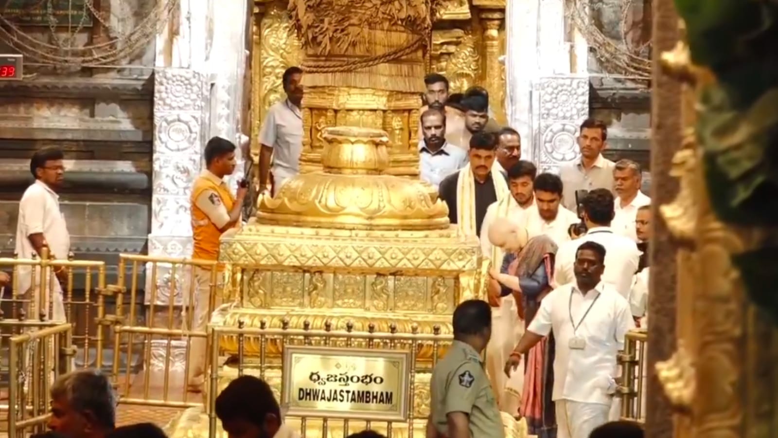 Andhra Pradesh Deputy CM Pawan Kalyan wife fulfilled her vow at Tirumala