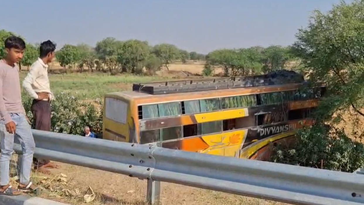 Double decker bus collided with a harvester standing on National Highway in Jhansi eight injured