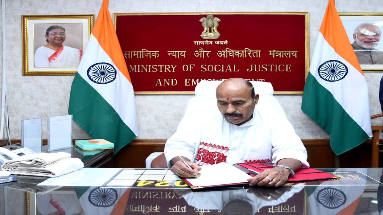 BJP Minister Virendra Kuma Said Opposition used Ambedkar only for political mileage News In Hindi