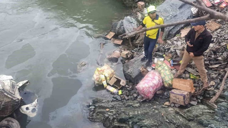 Uttarkashi: यमुनोत्री हाईवे पर डामटा के पास हुआ हादसा,  पिकअप वाहन दुर्घटनाग्रस्त होने से तीन लोगों की मौत