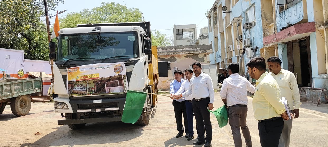 Five R on Wheels will collect unused clothes from every house