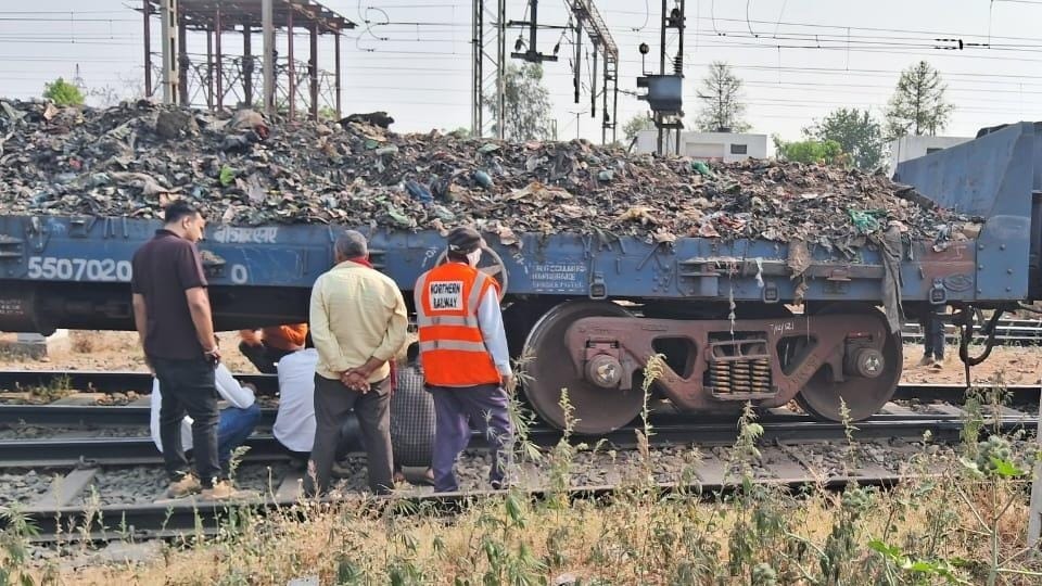 Malgadi derailed in Ludhiana