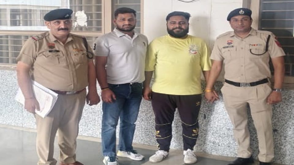 man followed his sister to her house brother and others broke his hands and legs
