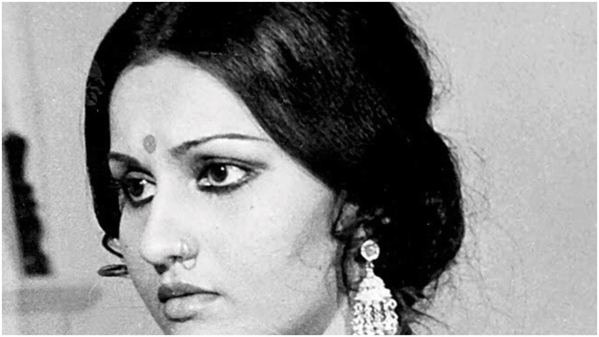 Muslim Actress with hindu name tabu madhubala meena kumari manyata dutt reena roy