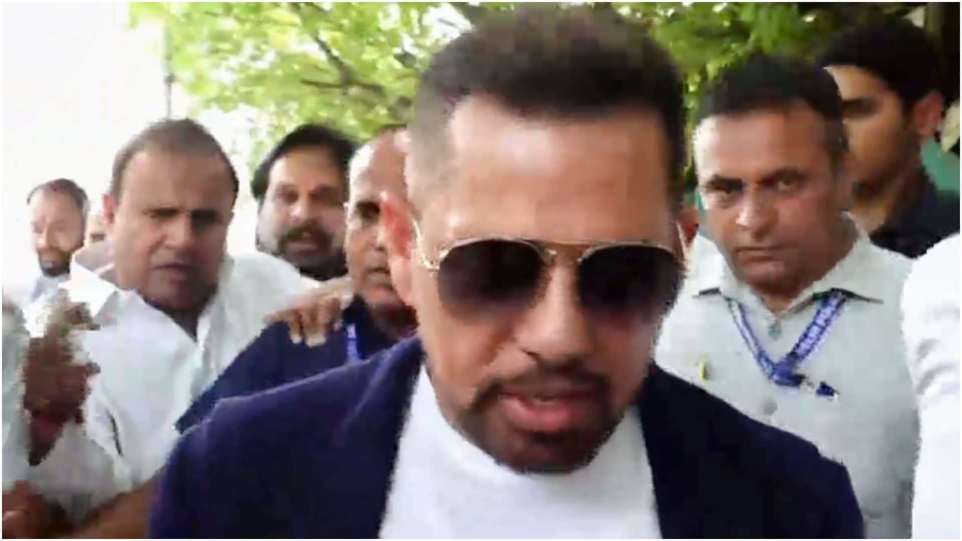 Money Laundering Case Robert Vadra To Appear Before ED Today in Arms Dealer Linked News in Hindi