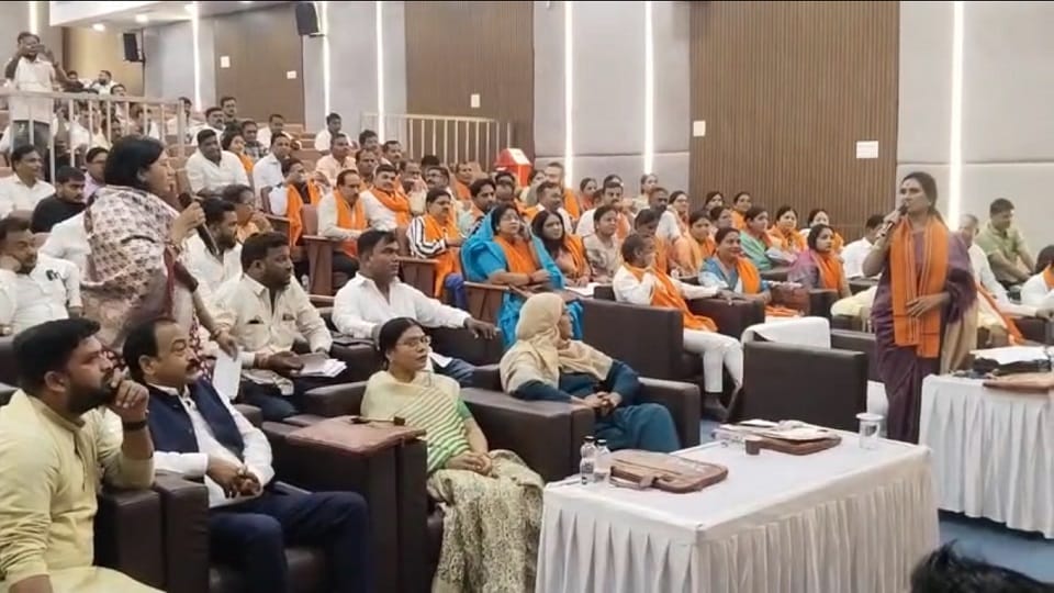 First general assembly meeting of Mayor Pooja Vidhani tenure budget of Rs 1089 crore presented in Bilaspur