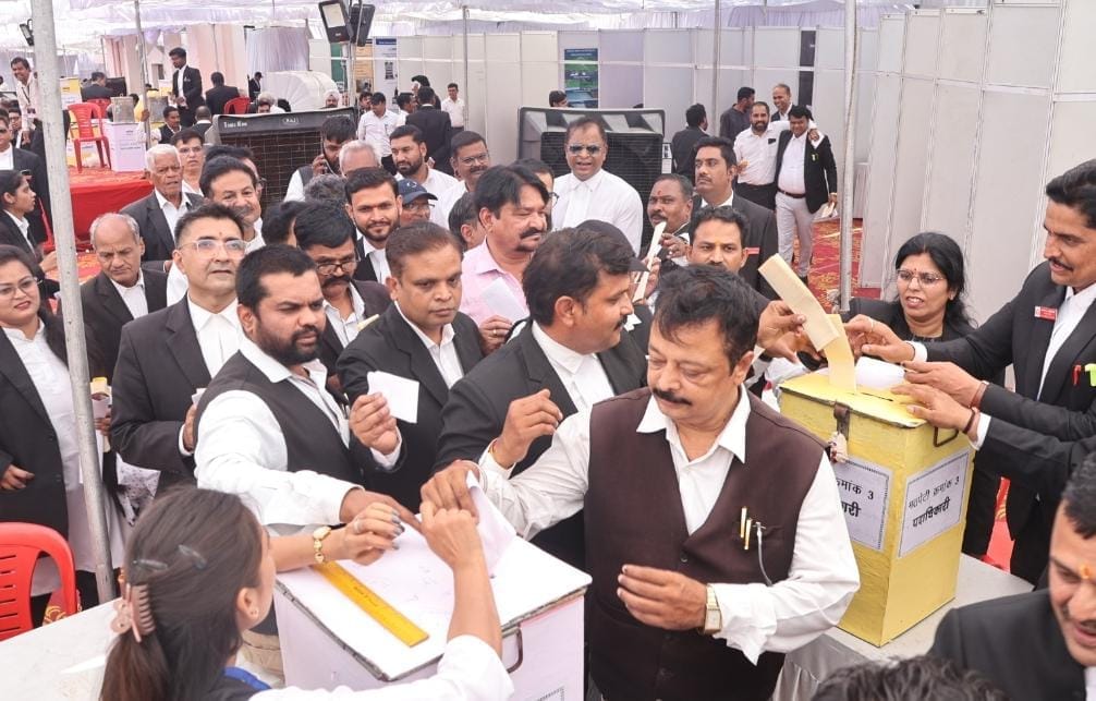 Indore: 3253 lawyers voted in Indore District Bar Association