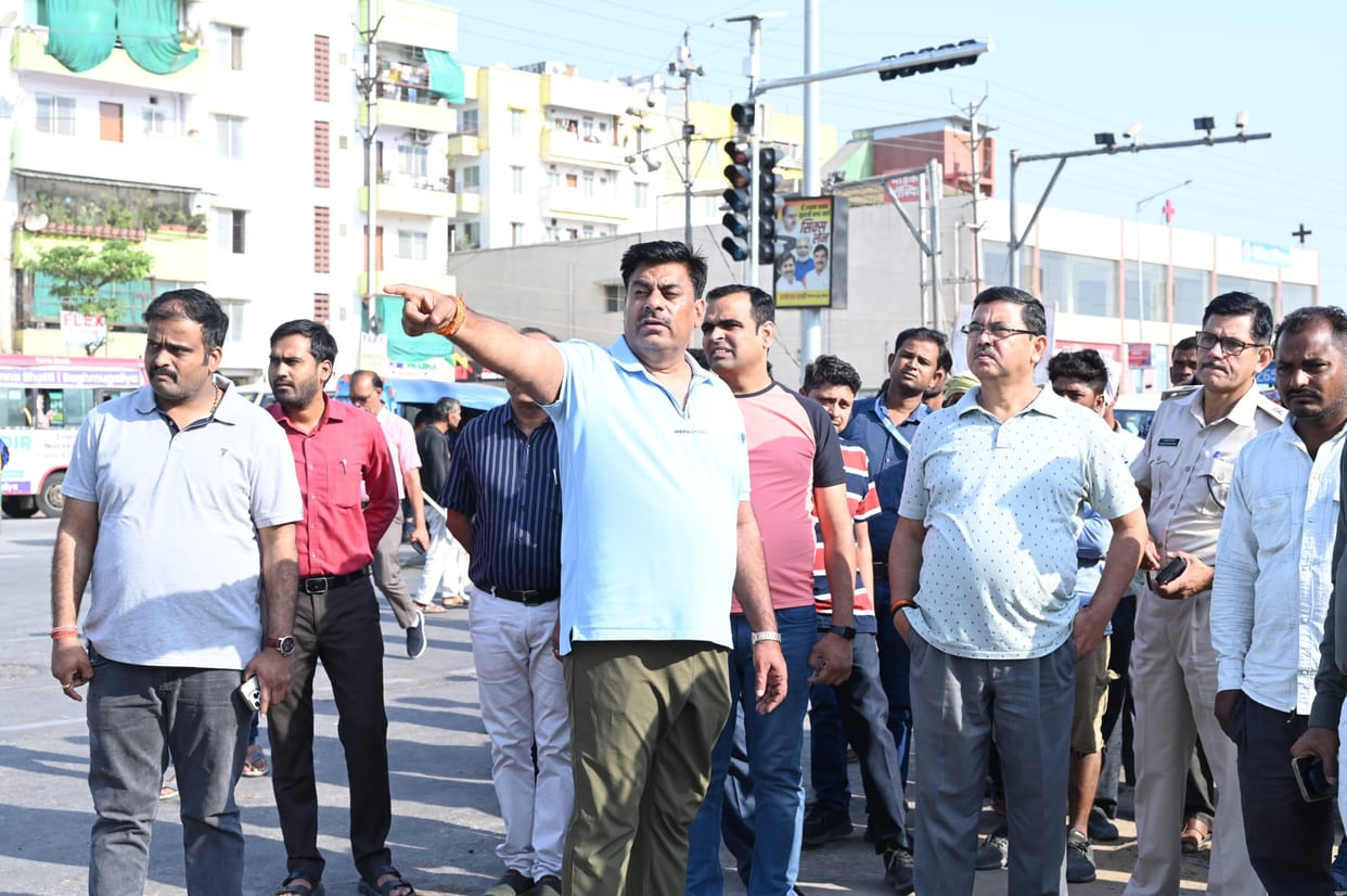 MP News: MLA arrived to inspect road construction works early in the morning, gave necessary instructions to t