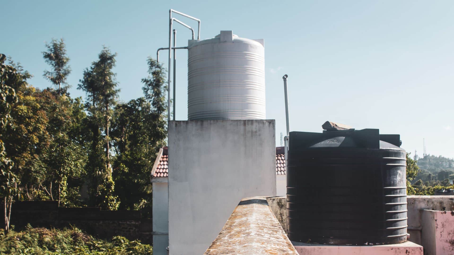 easy hacks for keep warm water in tank during winter