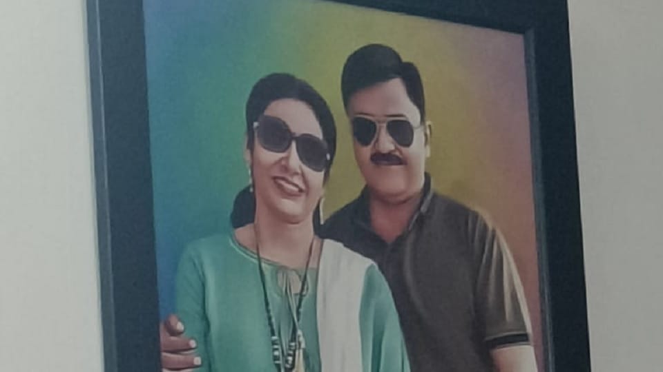 Property dealer killed his wife and then shot himself, both died