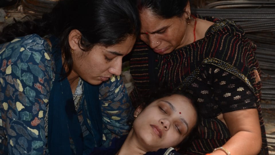 Kanpur Accident News Vishal Car Driver Died in Bithur Road Accident Details News in Hindi