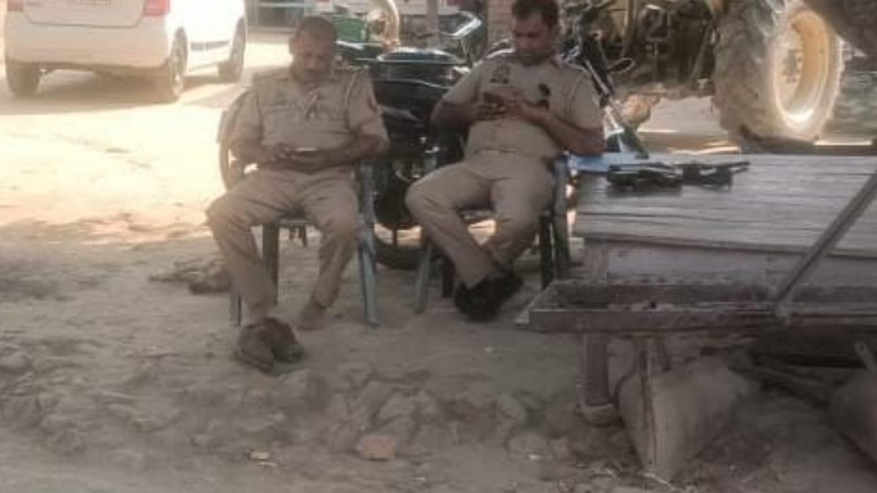 accused of molestation attacked the victim family beat them with sticks in Pilibhit
