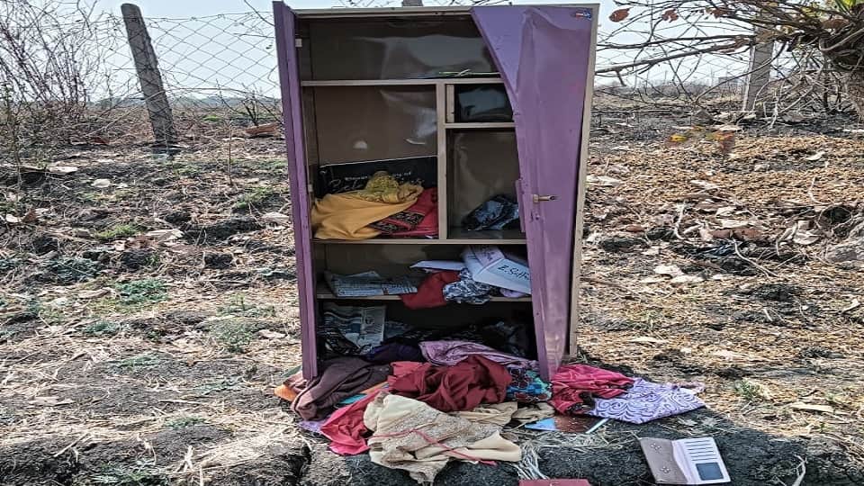 दो सूने घरों को चोरों ने बनाया निशाना