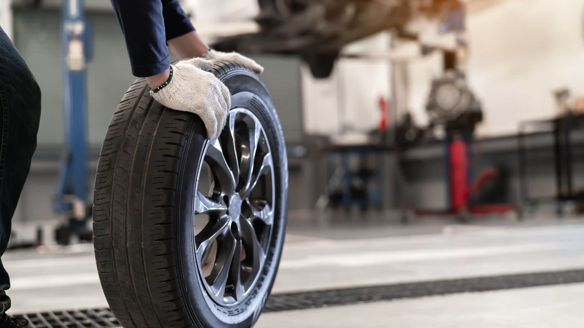 Why Tyres Are Made Black In Colour Science Behind Their Safety, Strength and Long Lifespan