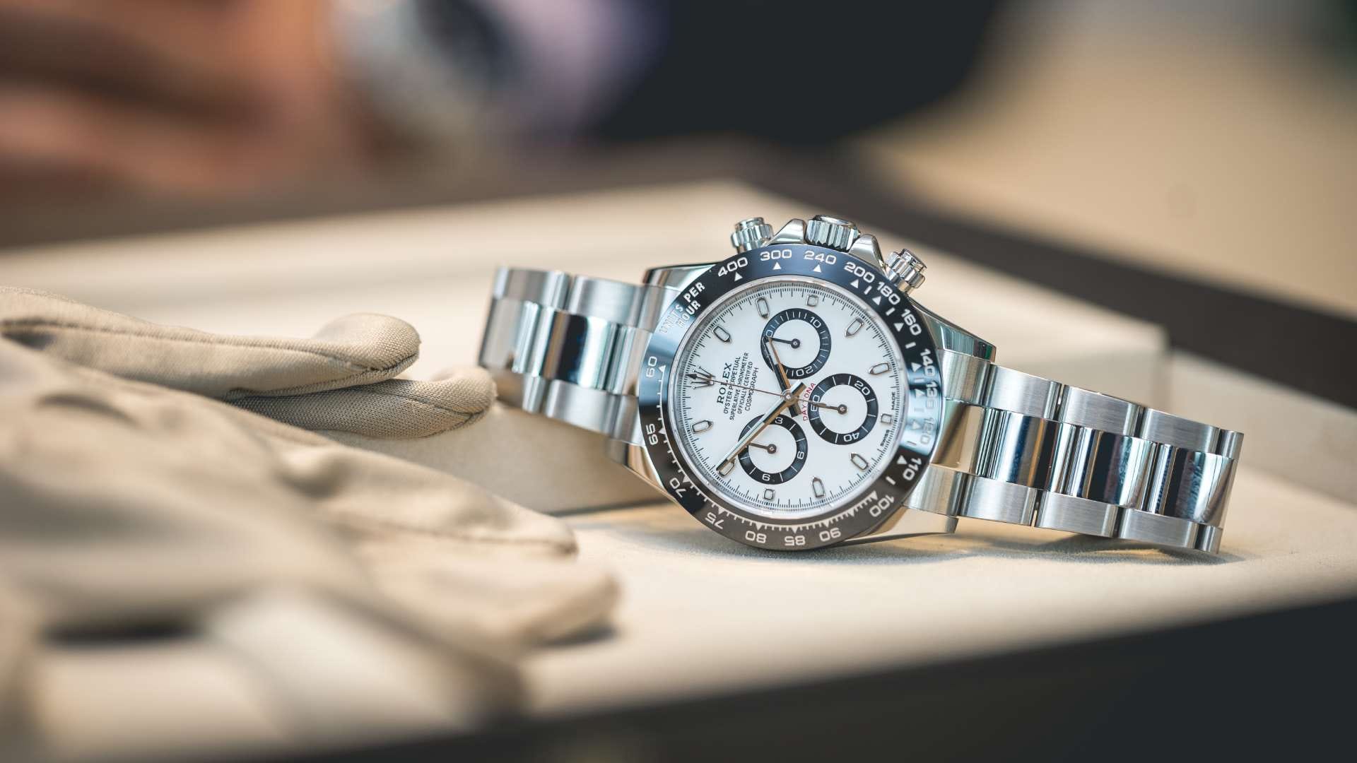 Numerology Wear Watch According To Your Mulank For Good Luck and Financial Growth