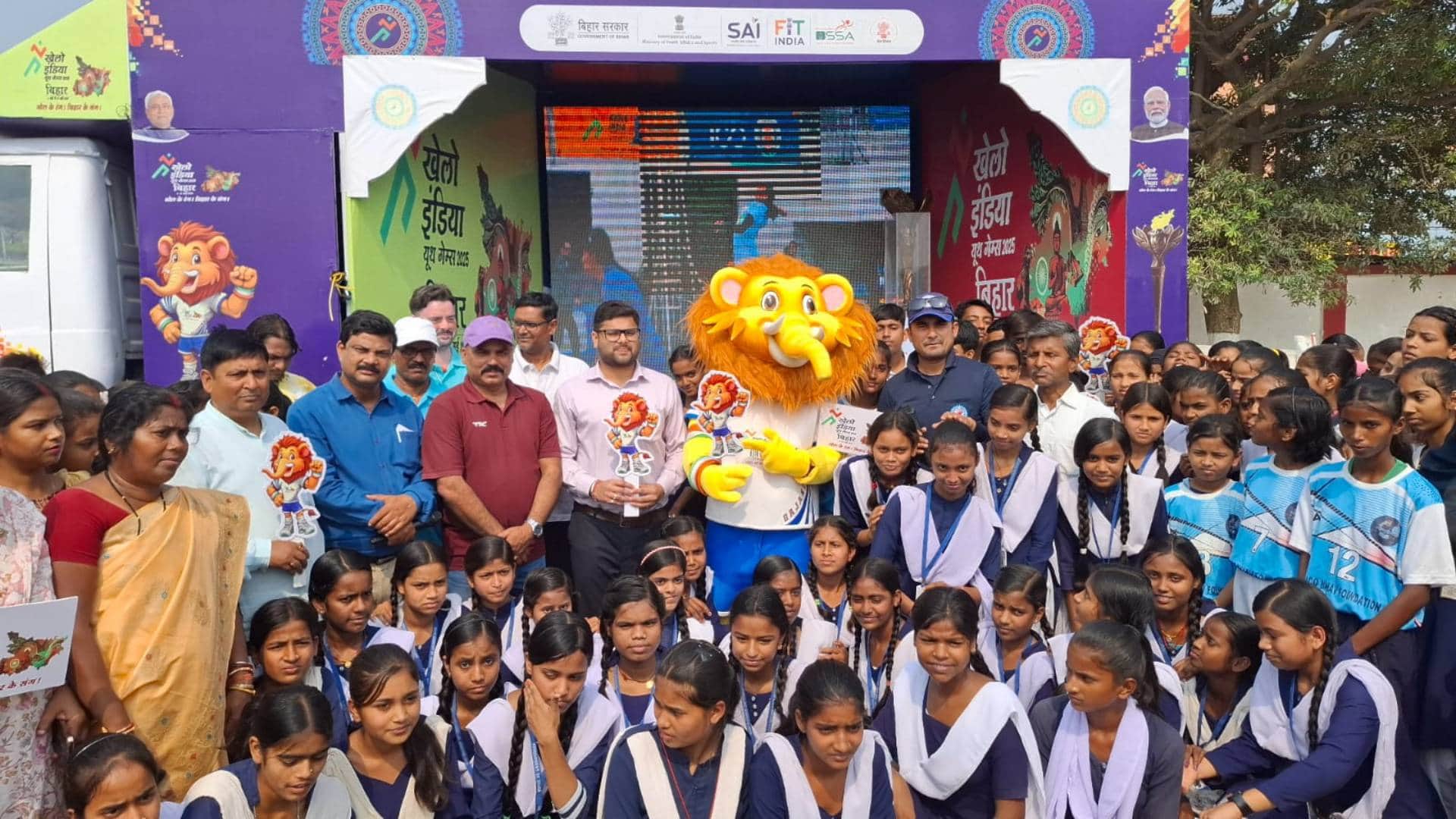 Khelo India Youth Games 2025 Mashal Gaurav Yatra gets grand welcome in Samastipur see photos