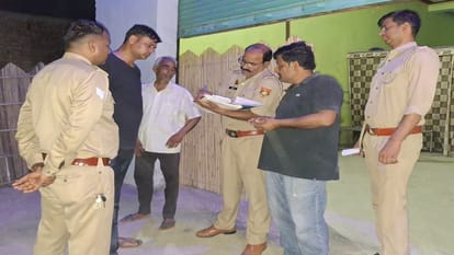 Shamli: Dead body of the operator found hanging from the fan in his own hotel, three entries found in register