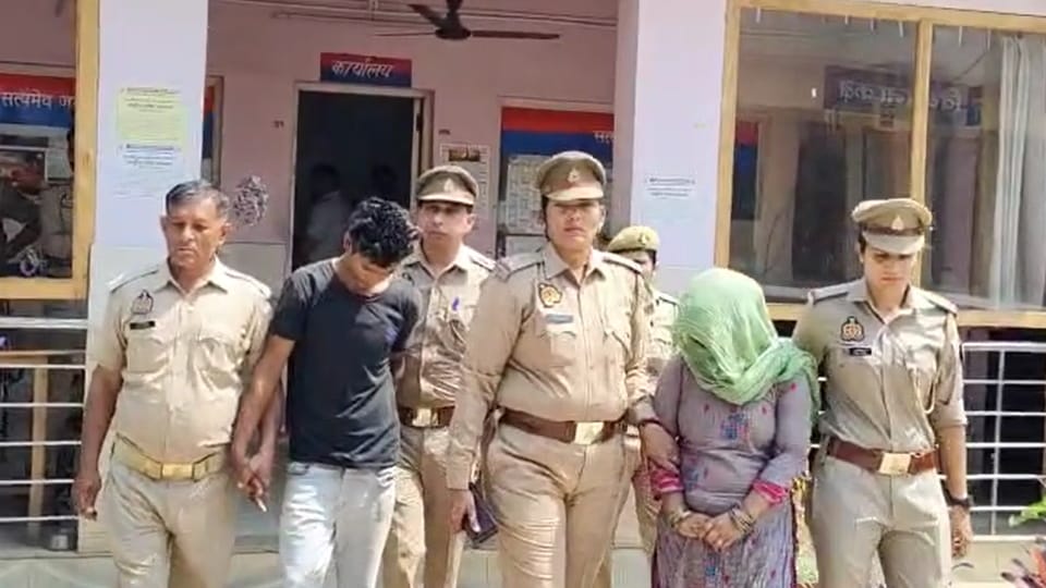 Meerut Saurabh murder wife Ravita choked husband Amit mouth and boyfriend strangled him see photos