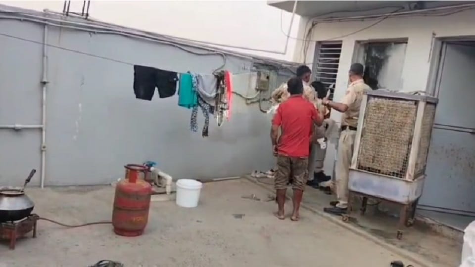 ERV police team reached spot in six minutes and saved girl from committing suicide