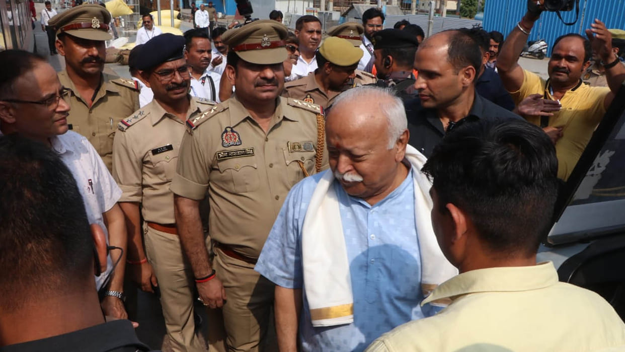 Kanpur: Sangh chief Bhagwat's train platform changed, left for Aligarh from NE
