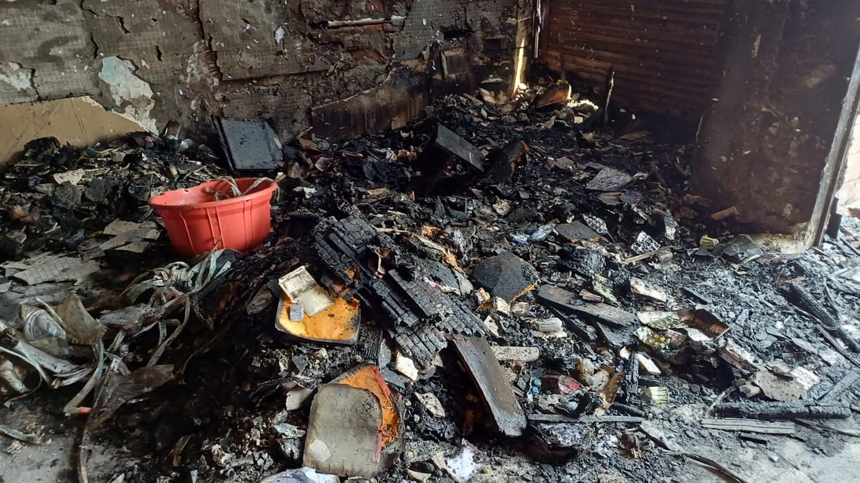 Meerut: A massive fire broke out in Life Anand Clinic due to short circuit, brought under control by four fire