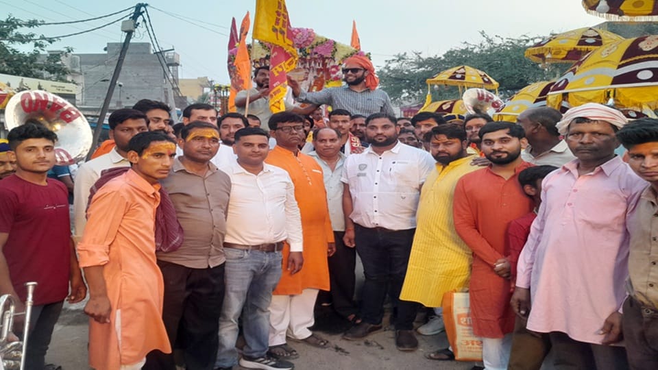 Balaji Maharaj procession started with great pomp