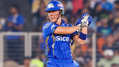 IPL 2025 Chennai Super Kings sign Dewald Brevis as a replacement for the injured Gurjapneet Singh.