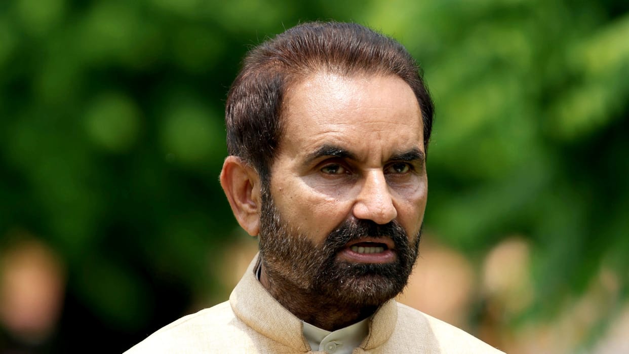 Gujarat Congress chief Shaktisinh Gohil resigns over party's defeat in bypolls