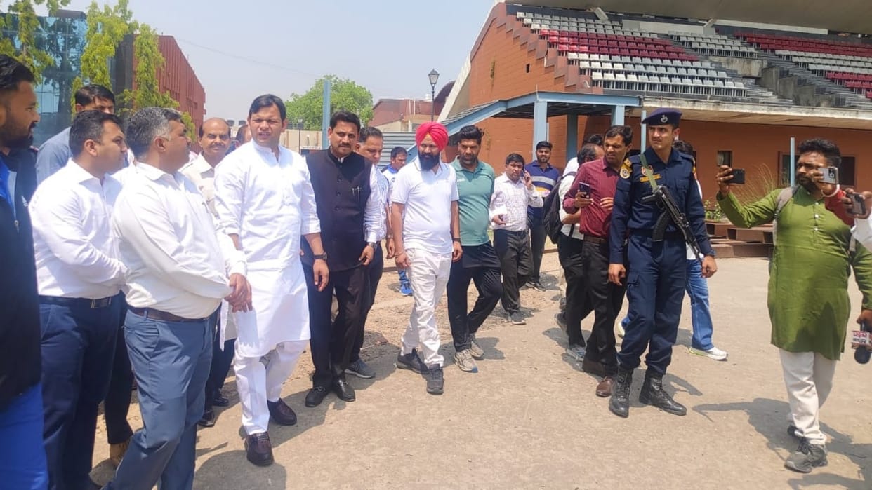 Sports Minister Gaurav reached Ambala, Seeing incomplete stadium, he said it will become ruin like this
