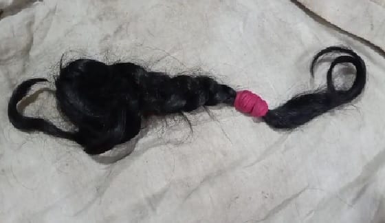 Hardoi Husband cuts wifes braid with a sickle dowry harassment report filed on father in laws complaint