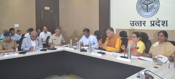 Kanpur Meeting on development works DM instructed to get four roads inspected Mega Leather Cluster