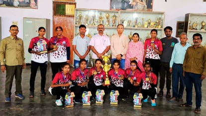 Kabaddi player scored 6 points alone and won title for team read sports news in Varanasi