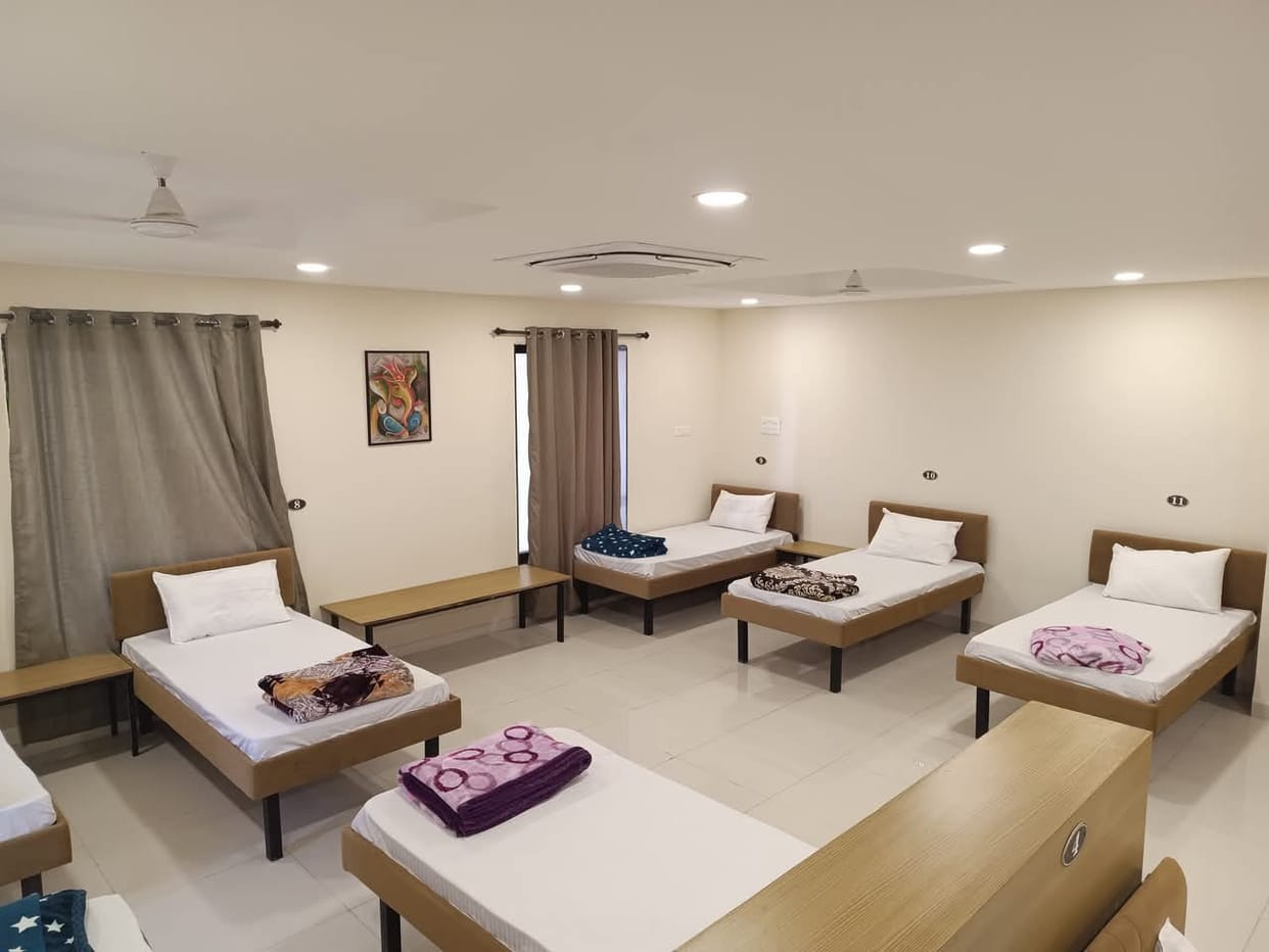 Indore: Bhakt Sadan built in Khajrana temple of Indore, 21 rooms and dormitory built in the temple premises